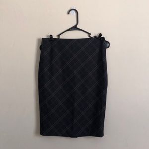 Lightly worn, plaid pencil skirt size 0 by The Limited